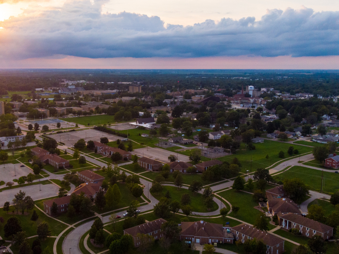 EIU Greek Court